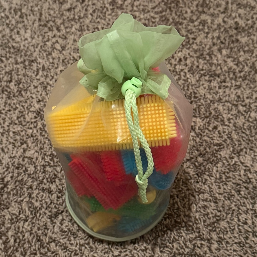 Colorful Interlocking Building Blocks Set for Kids - Picture 3 of 11